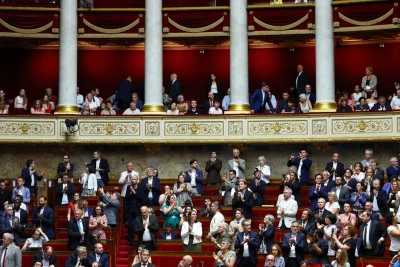 Парламентът във Франция одобри спорен законопроект за асистирана смърт