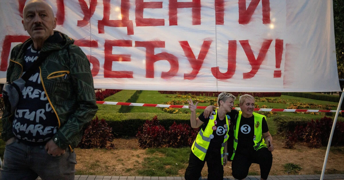 Рекорден брой сърби поискаха да гласуват в чужбина въпреки промяна, която би ги отказала
