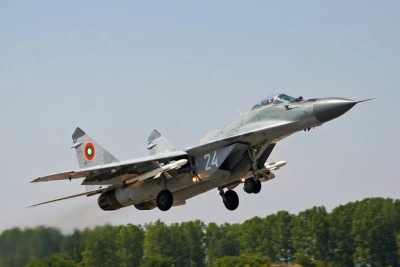 Военновъздушните сили разпределят F-16, Су-25 и МиГ-29 да патрулират Черно море