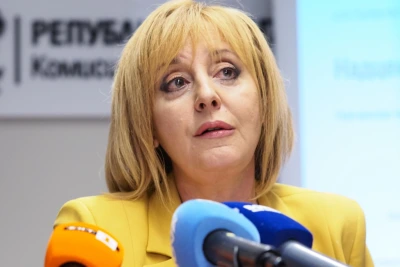 "Ние сме ги заковали с данни - КЗК е на ход": Манолова предупреди търговските вериги да се притесняват