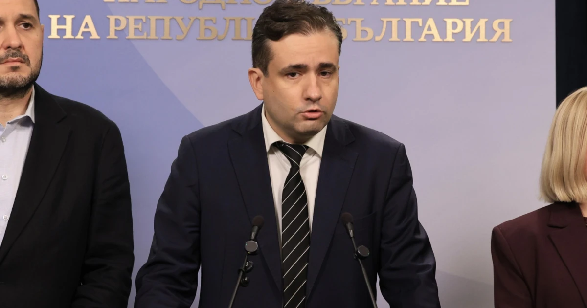 За да продължи разследването си: Прокуратурата иска имунитета на Божанов