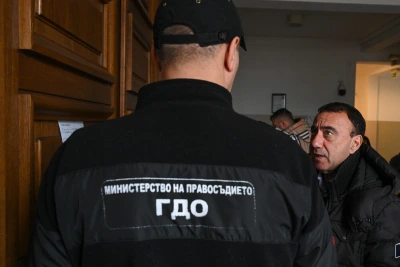 Съдът остави в ареста кметовете на Белица и Сунгурларе