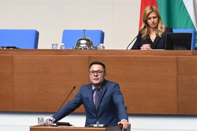 ГЕРБ и "Демократична България" критикуват кабинета, че саботират проекта с "Райнметал"