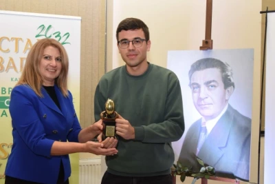 Зам.-кметът Милена Желева приветства Оливие Ришар Ханчев в Стара Загора