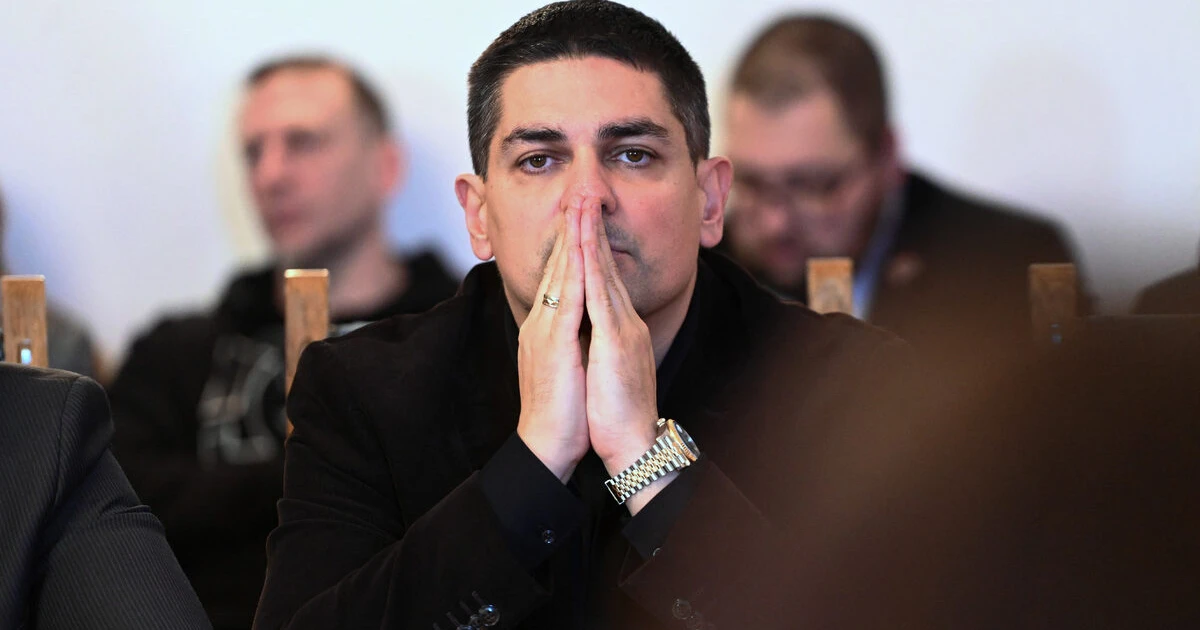 Радостин Василев гласувал срещу чуждопоклоничеството