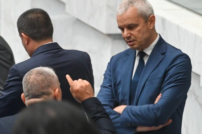 Костадинов гласувал за български президент, а не за президент на българите