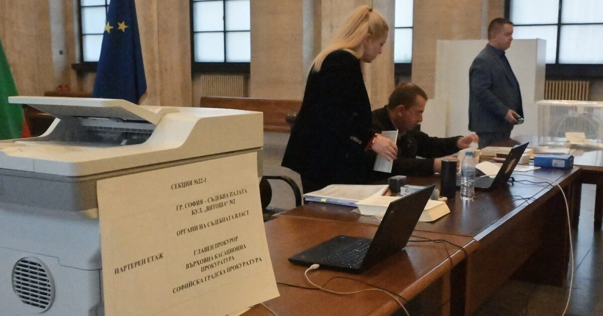 Прокурорите гласуват на балотаж за свои представители в новия съдебен съвет