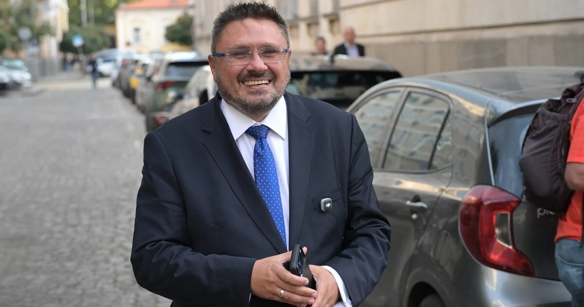 Кирил Вълчев призова Георги Кандев да бъде мъж и да се съгласи на дебат