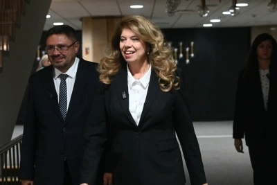 Гюров намалява преднината на Йотова при 30% обработени протоколи