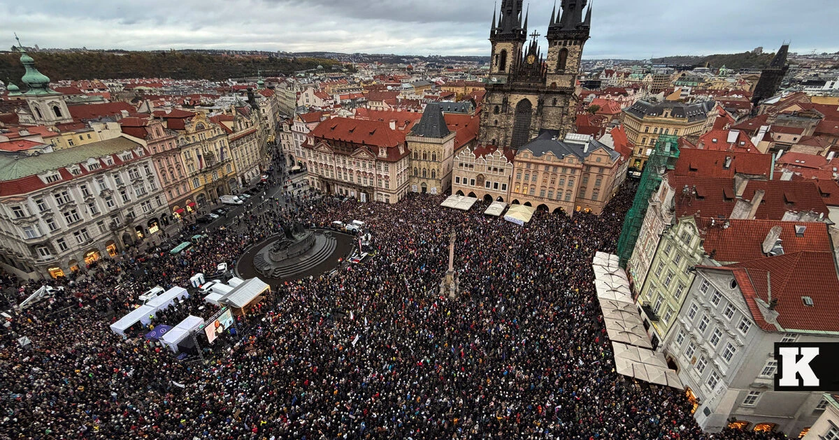 Снимка на деня: Хиляди протестираха в Прага срещу спорните промени за финансирането на обществените медии