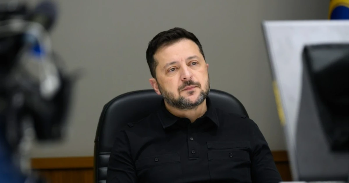 Зеленски подписа укази за продължаване на военното положение и мобилизацията в Украйна с още 90 дни