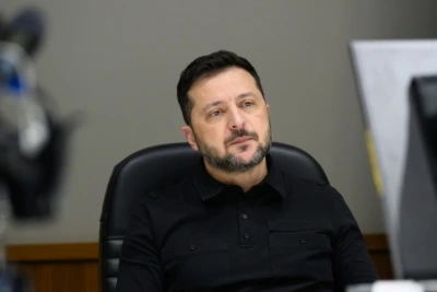 Зеленски подписа укази за продължаване на военното положение и мобилизацията в Украйна с още 90 дни