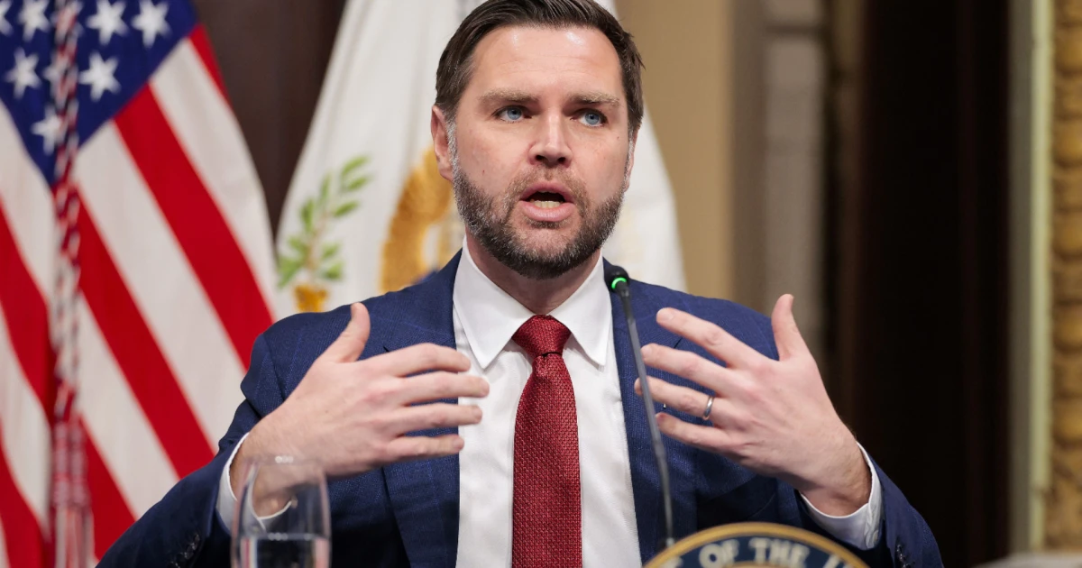 Цената на бензина скача рязко всеки път, когато някой тенекиен диктатор реши да избухне