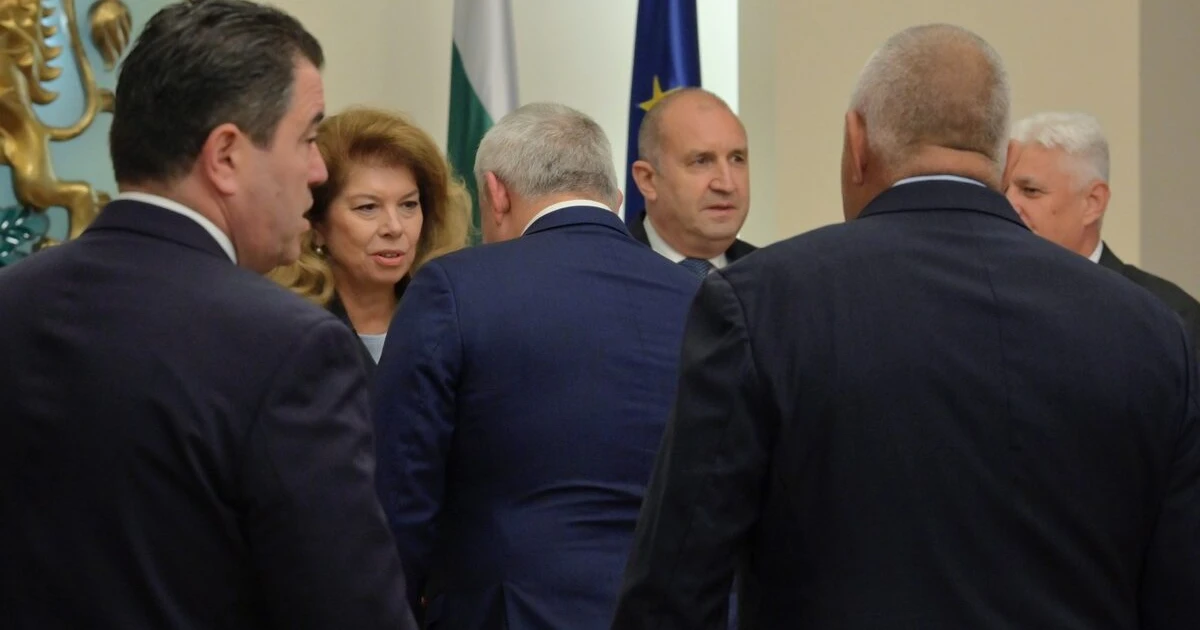 Правителството да не назидава медиите, те не са му пресцентър, настояват журналисти
