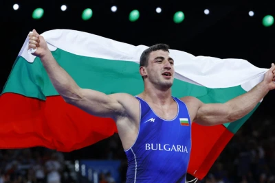 Семен Новиков донесе световна титла на България в борбата