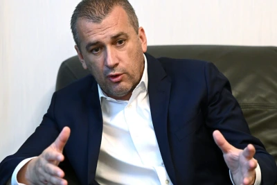 Бизнес закуска: 🥐 Батериите в България преминаха 6.2 GW; Ще има дебат между Йотова и Гюров; Какво предлага Anthropic в най-голямото IPO в историята