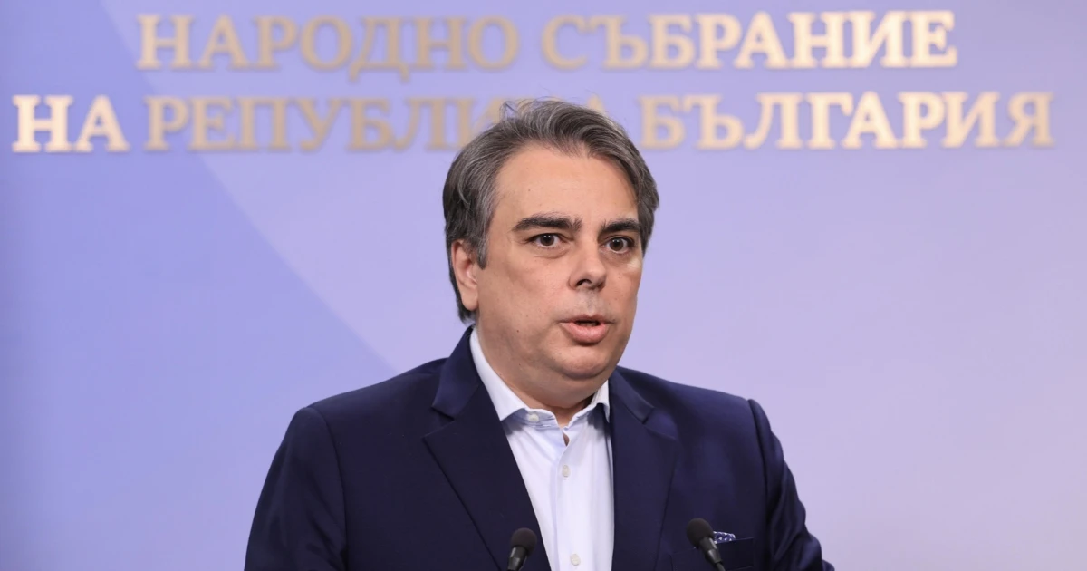 "Не сме в комунистически комитет по цените“: Асен Василев каза каква е формулата срещу поскъпването