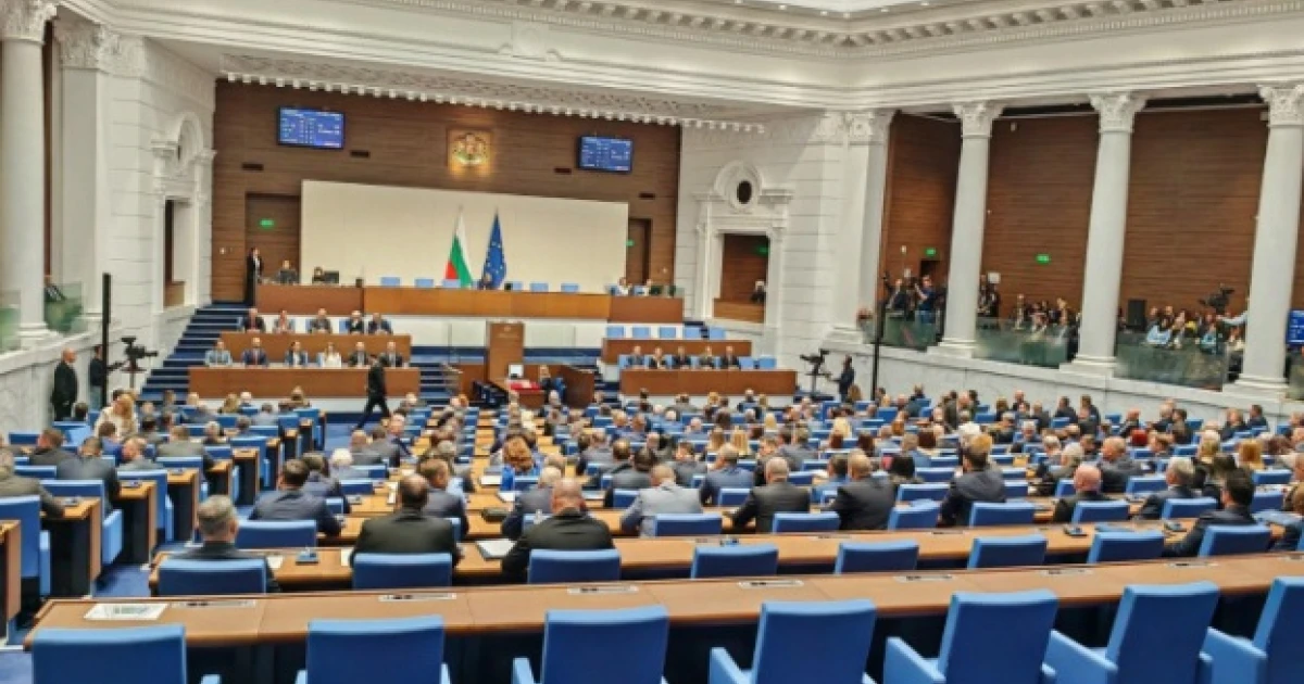 Втори опит за извънредно заседание на парламента