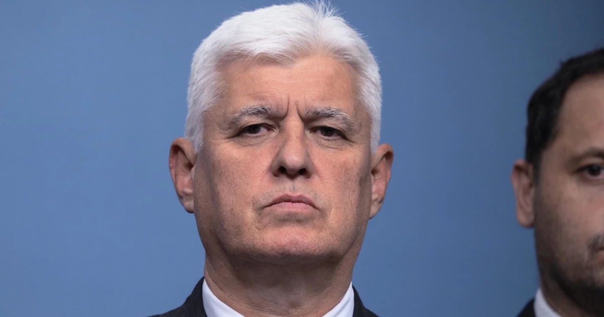 Навлиза в териториалното ни море: Ще ударят ли ВМС кораба "Khoryv“?