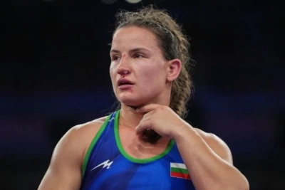 Биляна Дудова проведе драматичен сблъсък на тепиха и си заслужи място на полуфиналите на Световното първенство
