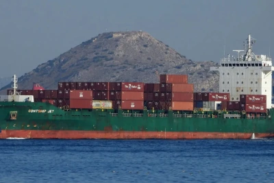 Над 20 контейнера са изпадали в морето след удара срещу Contship Jet