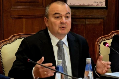 "Забравихте ли отношението му към бедните?": Абровски обвини Асен Василев, че брани търговските вериги