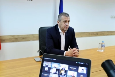 Министър Георги Пеев настоява за плавателни коридори по Дунав за блокираните български кораби