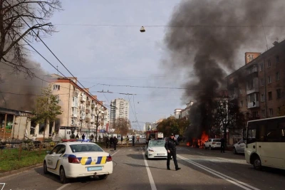 Руски удари убиха близо 20 души при атака по влак и сгради в Украйна
