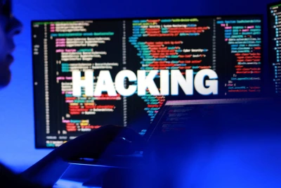 Данните на хиляди имиграционни служители в САЩ изтекоха заради хакерска атака