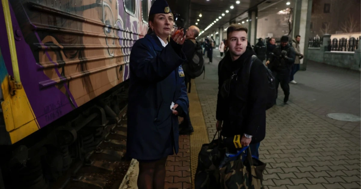 Украйна: "Геран-5" развива 1000 км/ч, Русия вкарва AI в дроновете си, за да атакуват сами влакове и коли (ВИДЕО)