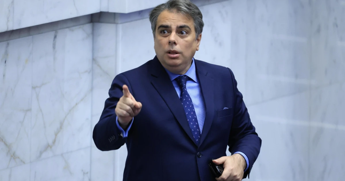 Асен Василев: „Прогресивна България“ плаши гаргите с опорката за „нова сглобка“