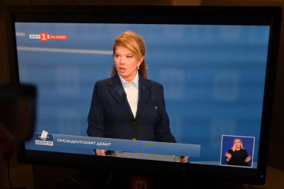 Блок на статия: Йотова срещу Гюров: Дебатът, който може да определи седмия президент