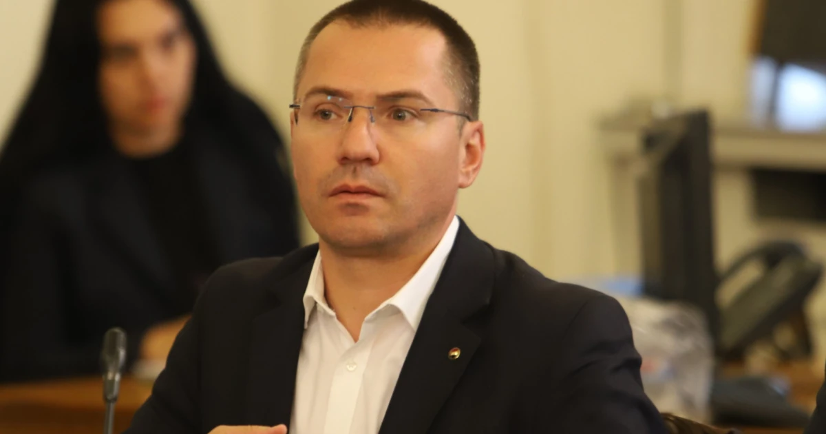 Тази неделя ще имаме възможността да гласуваме "против"