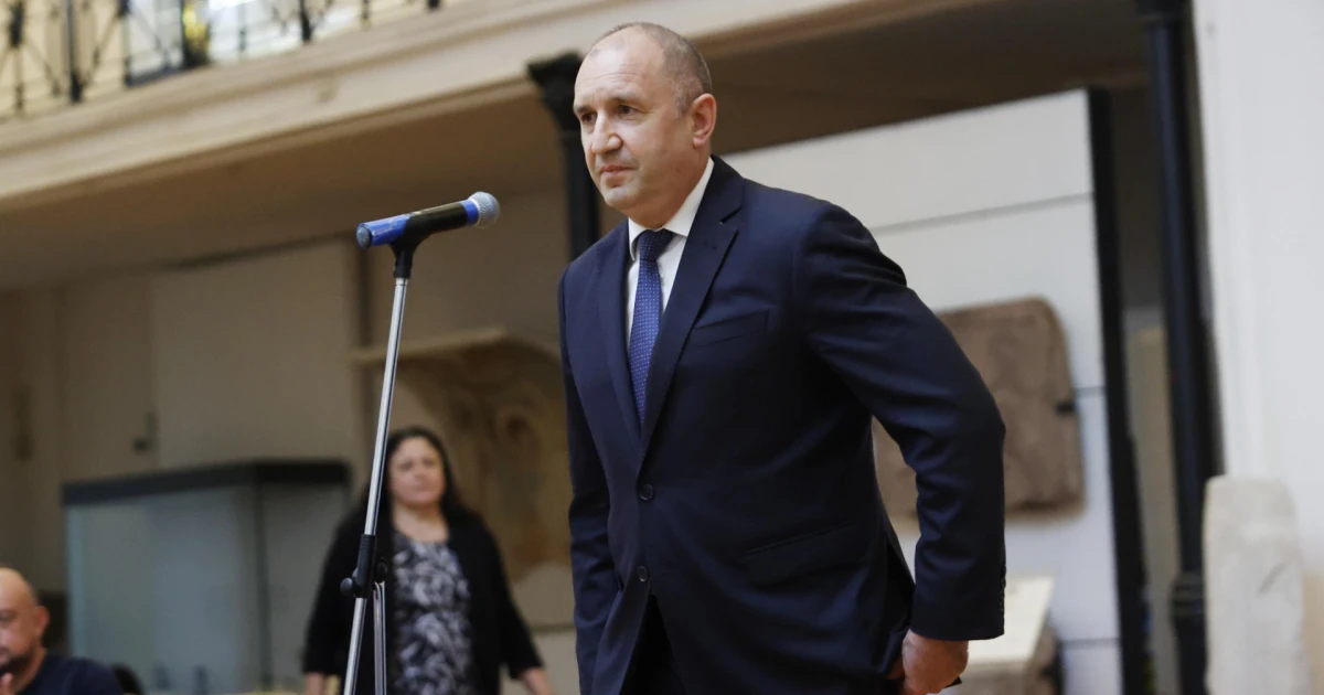Случаят с агитацията на Радев: Правителствената пресслужба се гаври с Андрей Гюров и Георги Кандев
