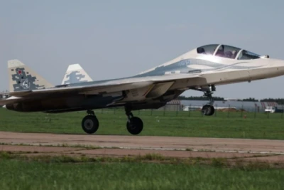 От изтребител до безпилотна машина: Какво планира „Ростех“ за Су-57?