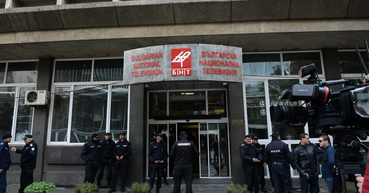 Обществените телевизия и радио не съобщиха за подкрепата на Борисов за Гюров