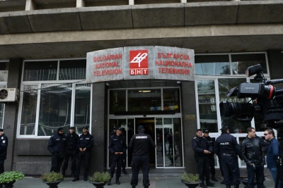 Обществените телевизия и радио не съобщиха за подкрепата на Борисов за Гюров