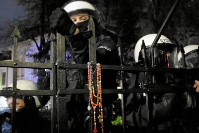 Президент и премиер се изправиха един срещу друг в Полша: какво знаем