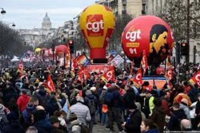 Франция се готви за нови масови протести, очакват до 450 000 души