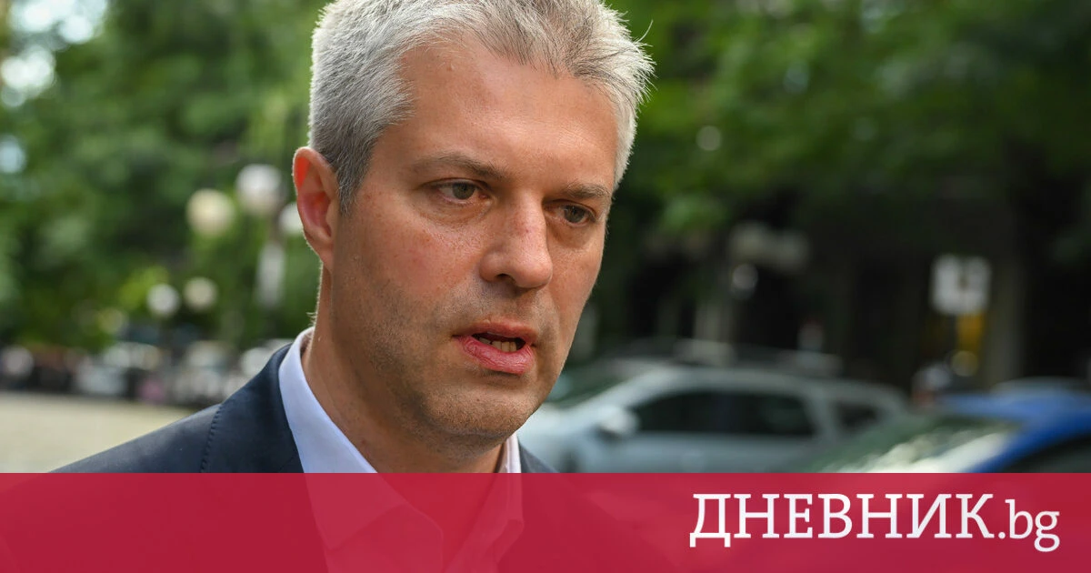 Кметът на Варна е освободил много от хората, контролирали незаконното строителство в града