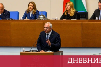 Наталия Асенова и отвлеклият я мъж не са напуснали страната
