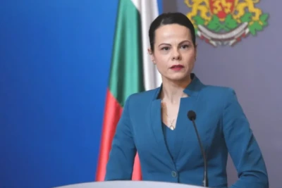 Министър Ивкова: “След 20 години опити да се реформира системата, дестабилизацията, до която се достигна, е срамна”
