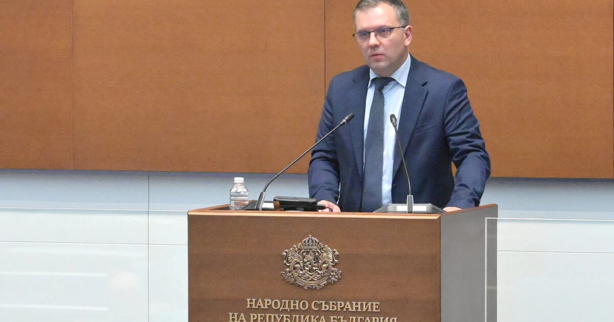 Правосъдният министър иска наказание за нотариус по казуса "Баба Алино"
