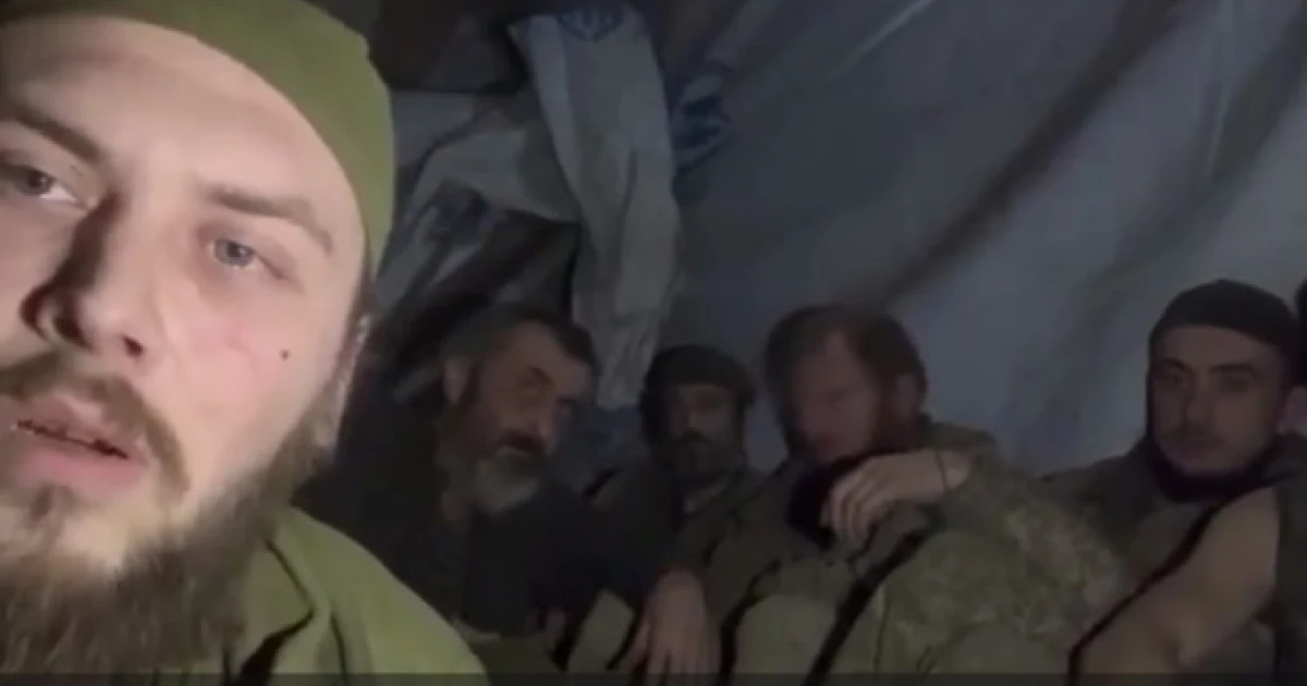 Войници на ВСУ заявиха, че са били принудени да пият урина поради липса на вода