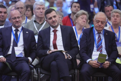 Драма в ДСБ с новия лидер