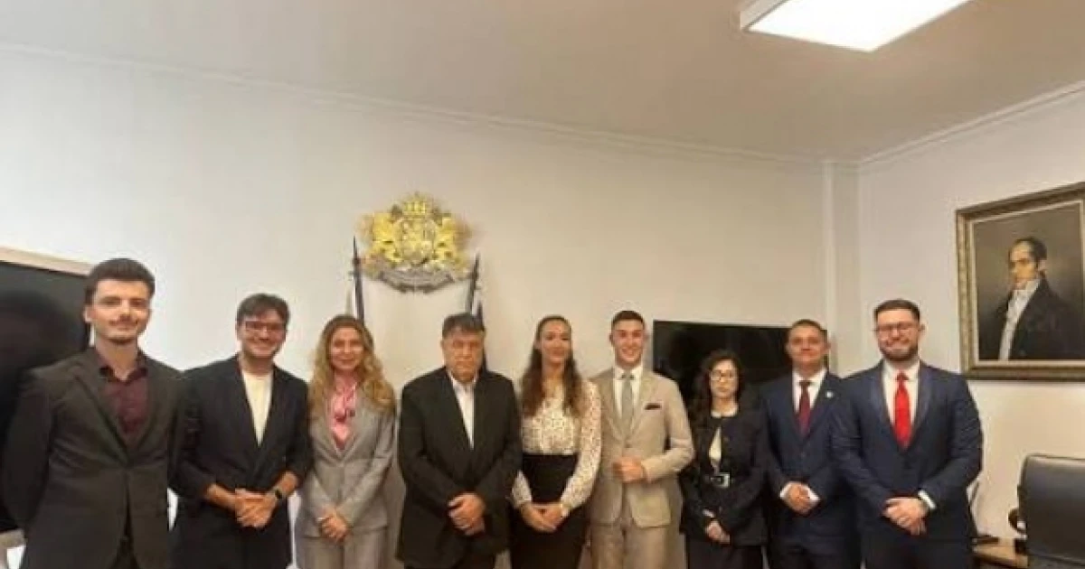 Министърът на образованието и науката се срещна с представители на ученически и младежки организации