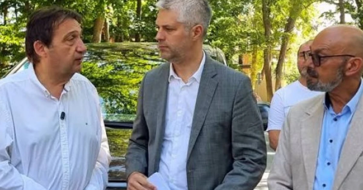 Министър Иван Шишков и кметът на Варна Благомир Коцев: Спираме тока и водата на незаконните сгради в „Баба Алино“, предстои и събарянето им