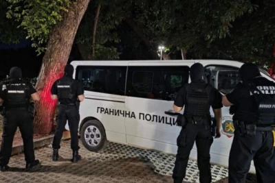 Разбиха схема с коли под наем за 900 000 евро, десет души са задържани