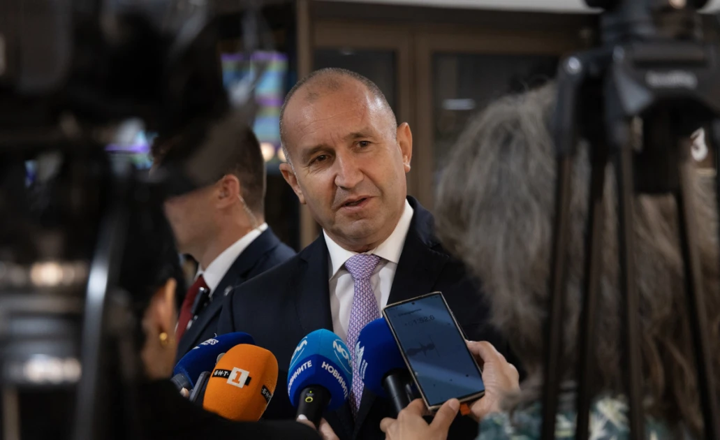 Радев: България ще плаща само ако доставя газ през „Боташ“