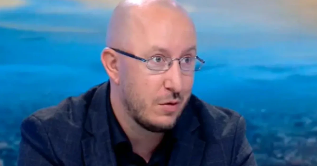 Кръстев, икономист: Бюджетите в левове ни вкараха в свръхдефицит, бюджетът в евро няма да ни изкара от него